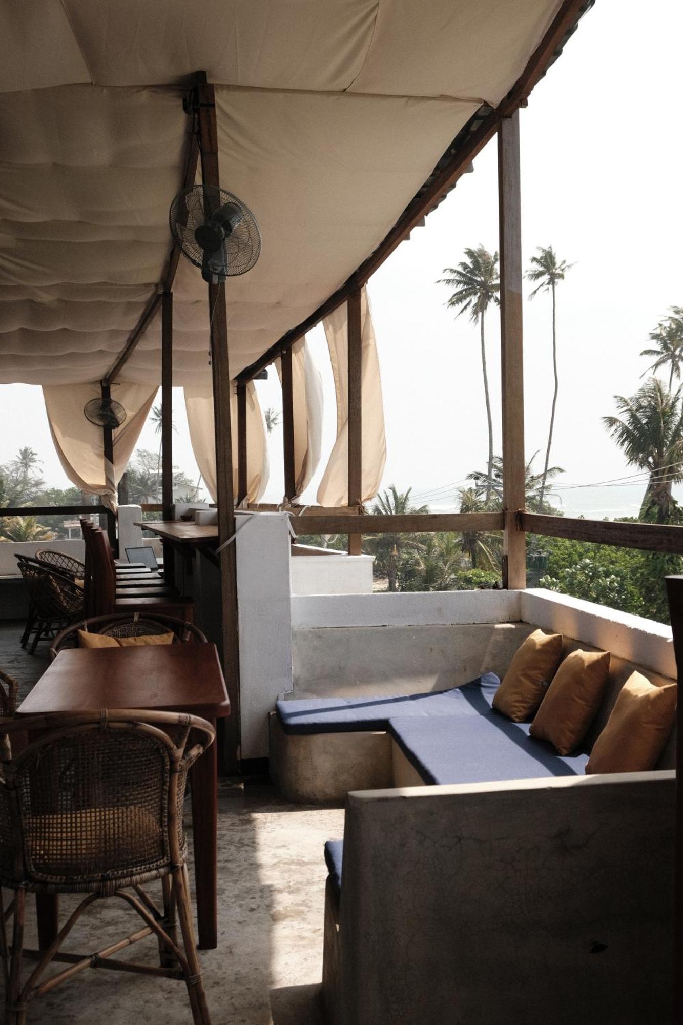 Ruma Surf Hotel Ahangama Dış mekan fotoğraf
