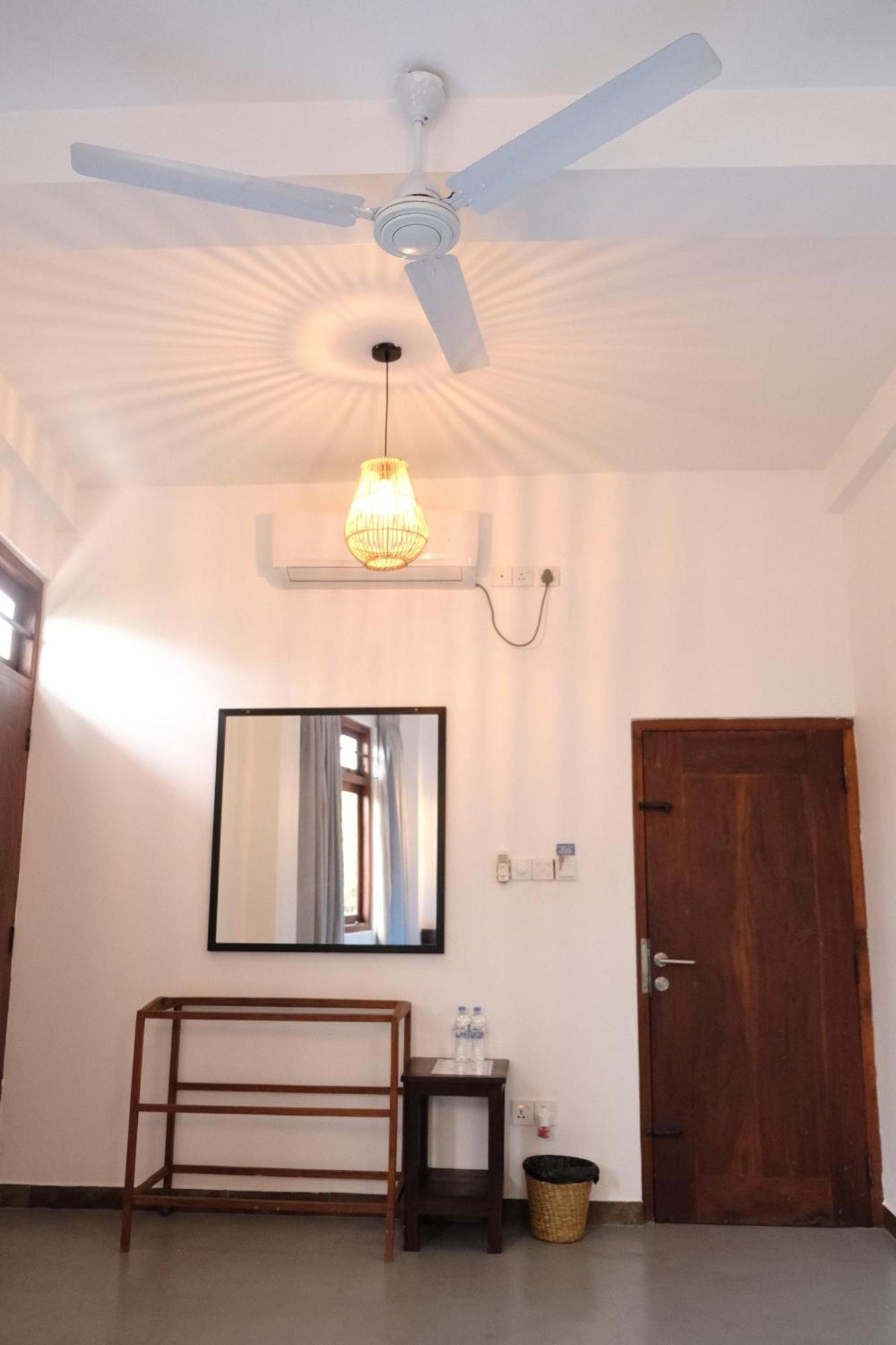 Ruma Surf Hotel Ahangama Dış mekan fotoğraf